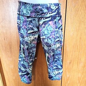 Lululemon capris. Size 8 Lovely purple/ green printed pattern